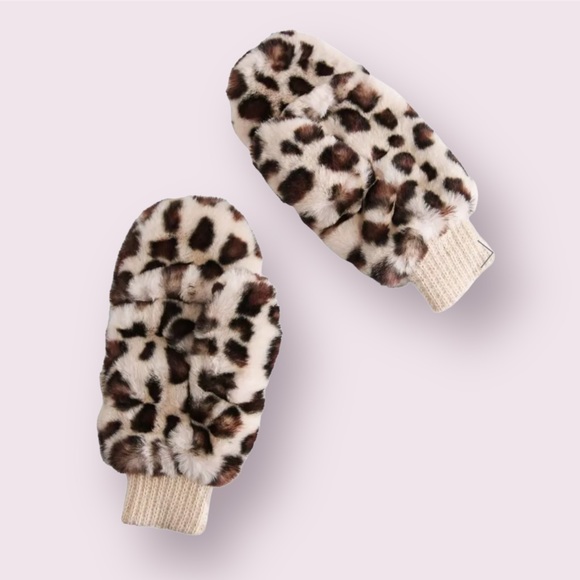 CC Leopard Convertible Mittens - Picture 2 of 7